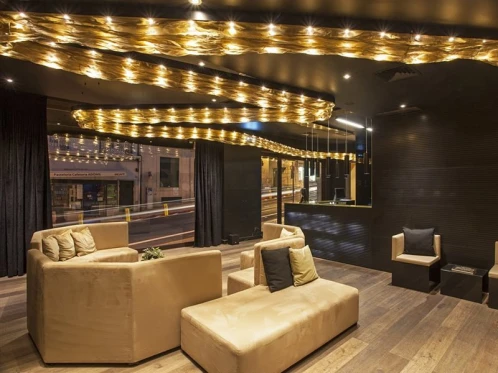 9 Hotel Mercy (x Mercy Hotel)