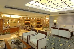 Travel Park Hotel - Photo 2