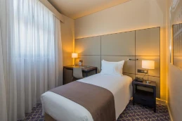 Hotel Dom Henrique Downtown - Photo 2
