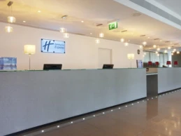 Holiday Inn Express Lisbon Airport - Photo 5
