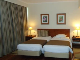 Camoes Hotel - Photo 2